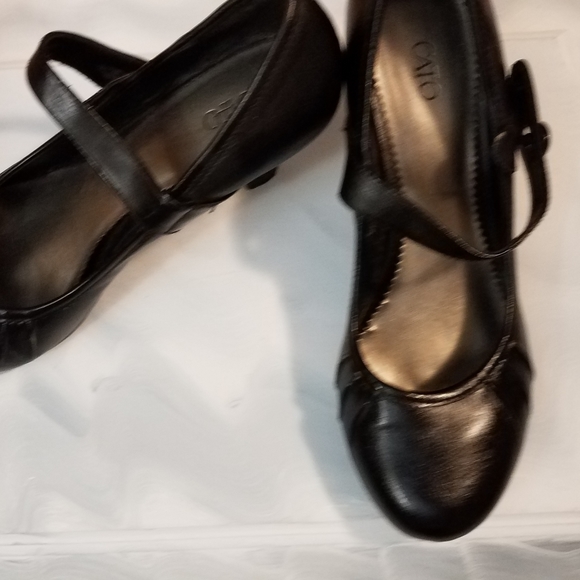 Pumps - Picture 4 of 6